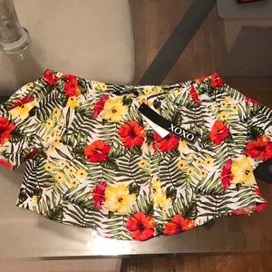 Off shoulder floral crop top